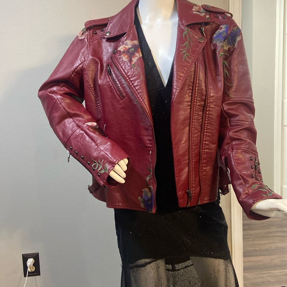 Stylish Marion jacket with lots of detail
